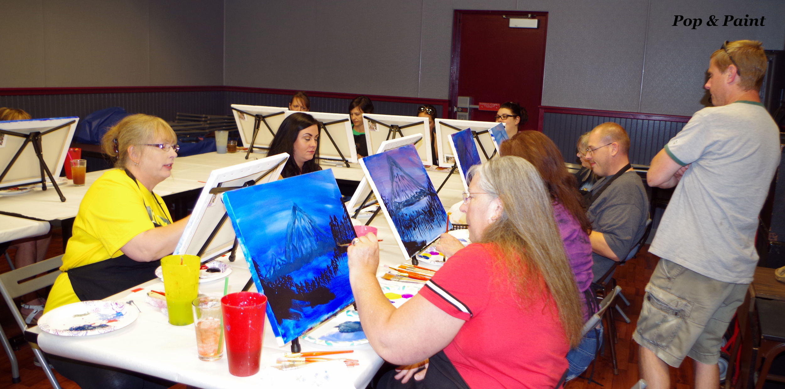 Others want to watch the painting event!