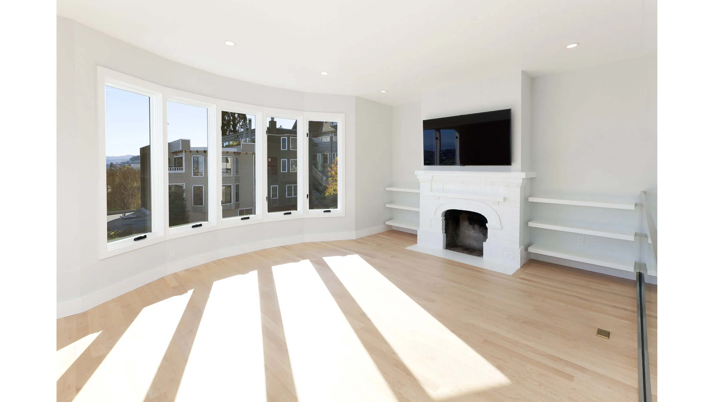 318Hill LR5.jpg