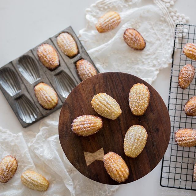 Posting these goodies because they&rsquo;re just the best. We never get tired of #madeleines and their buttery goodness. #frenchfood #dessert #pastries #foodporn #foodphotography @kculp_com