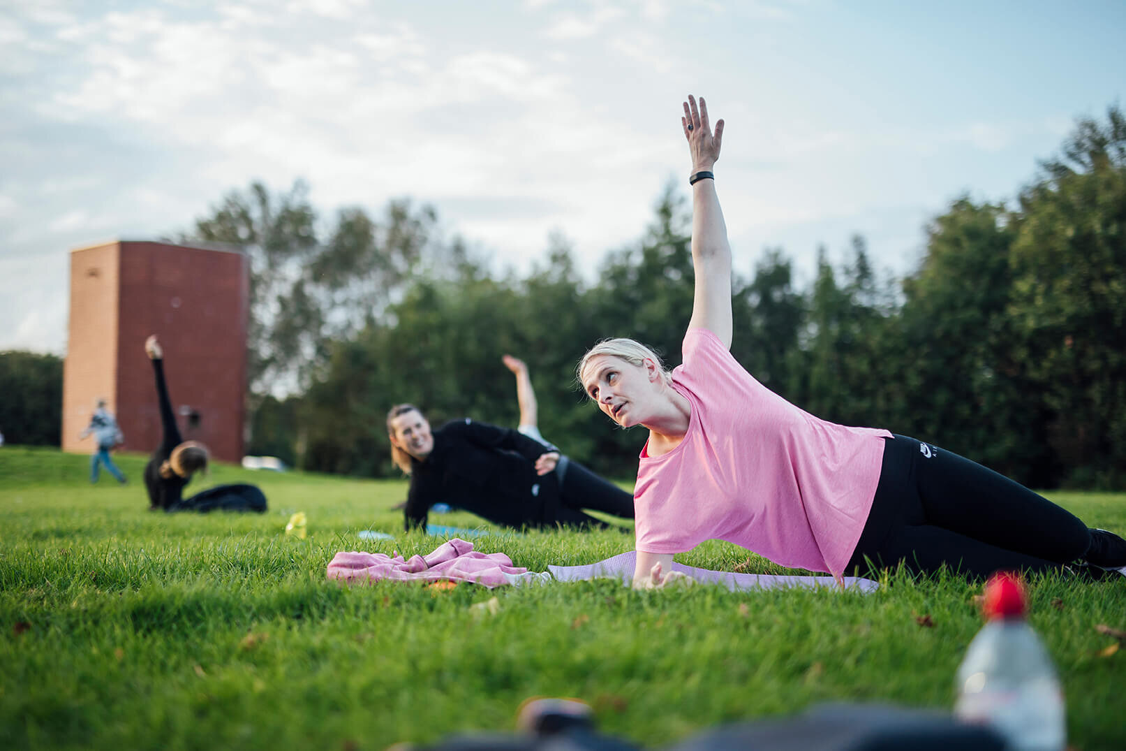 Fitness Belfast Kickass Bootcamp Ormeau Park Outdoor Group Exercise Reach.jpg