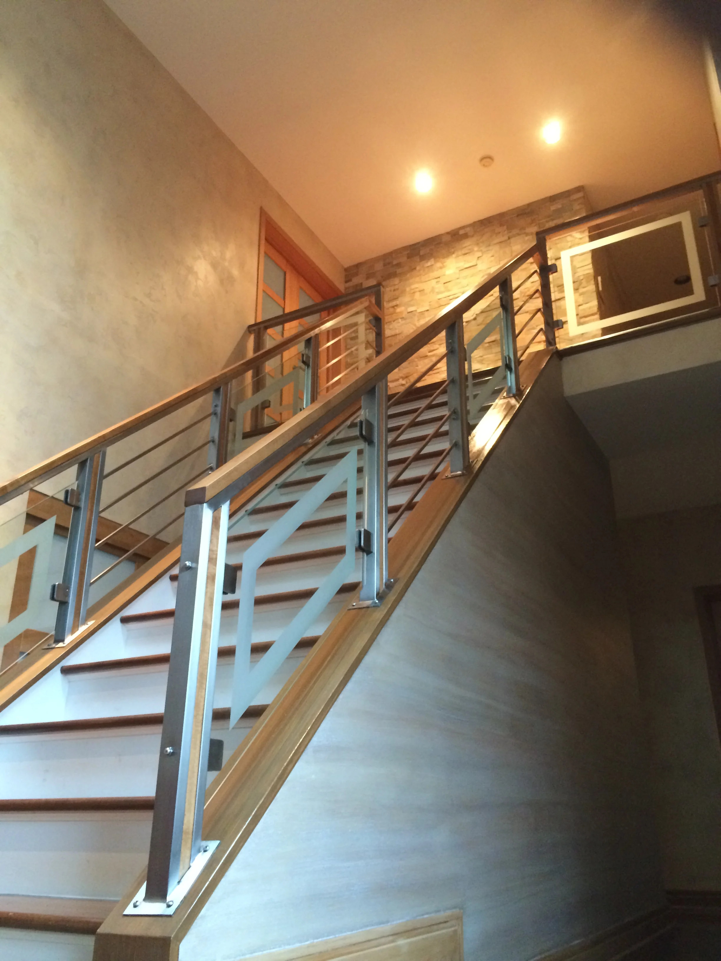Glass railing with etching