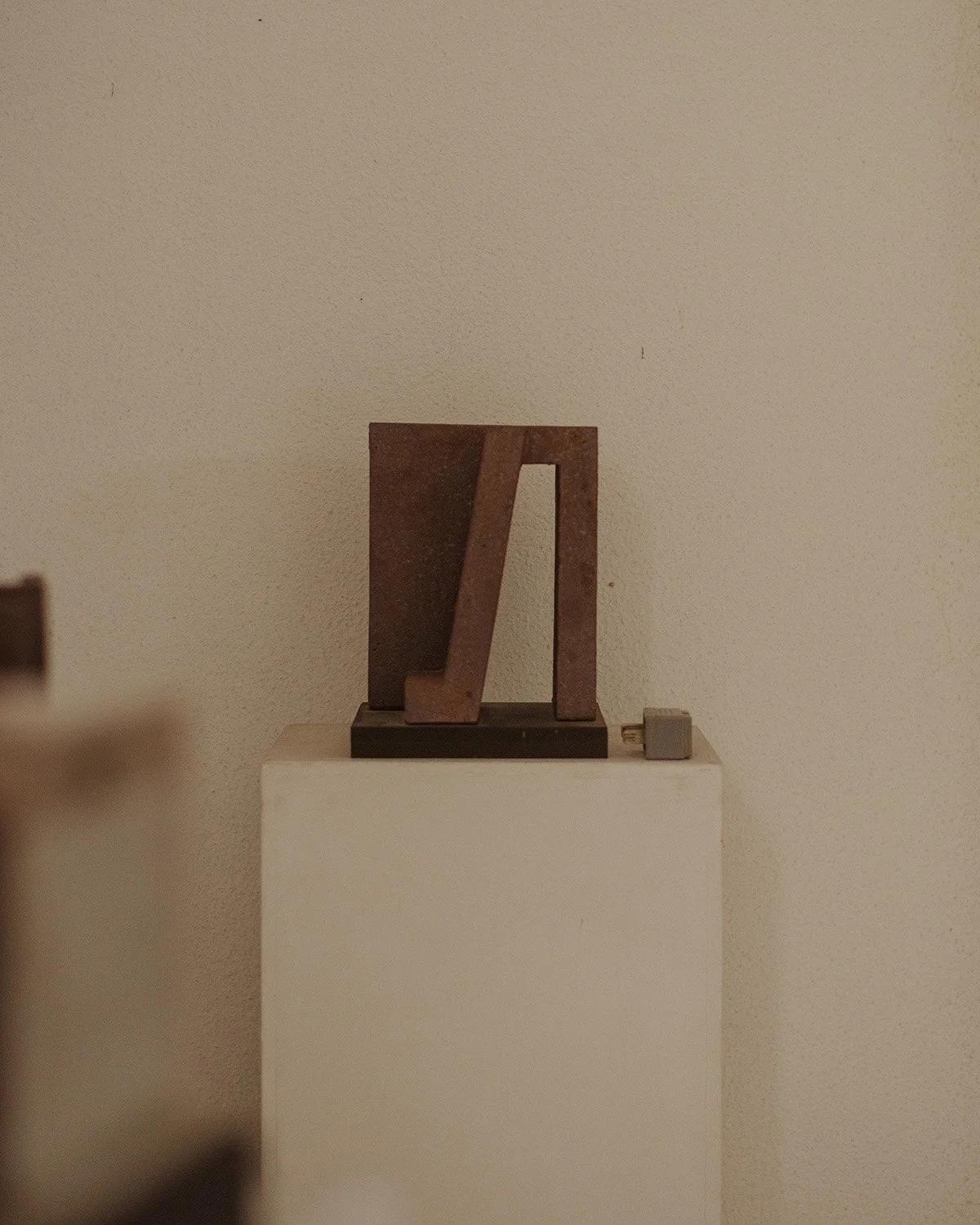 OPENHOUSE-magazine-Issue-14-Enric-Mestre-ph-Victor-Stonem-32.jpg