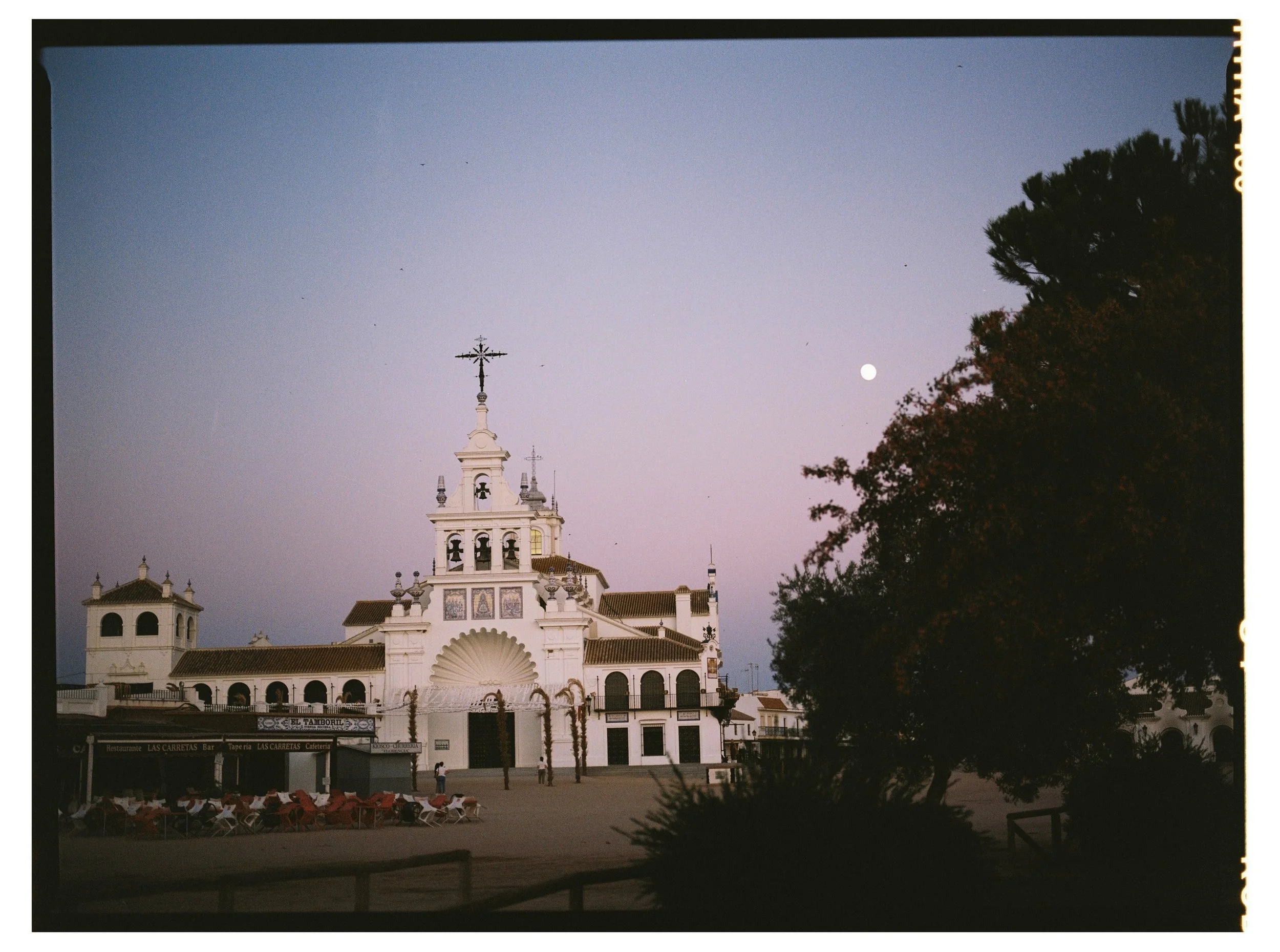 24092026-El-Rocío-Huelva-Travel-Spain-Kodak-Portra-400-Victor-Stonem-14.jpg