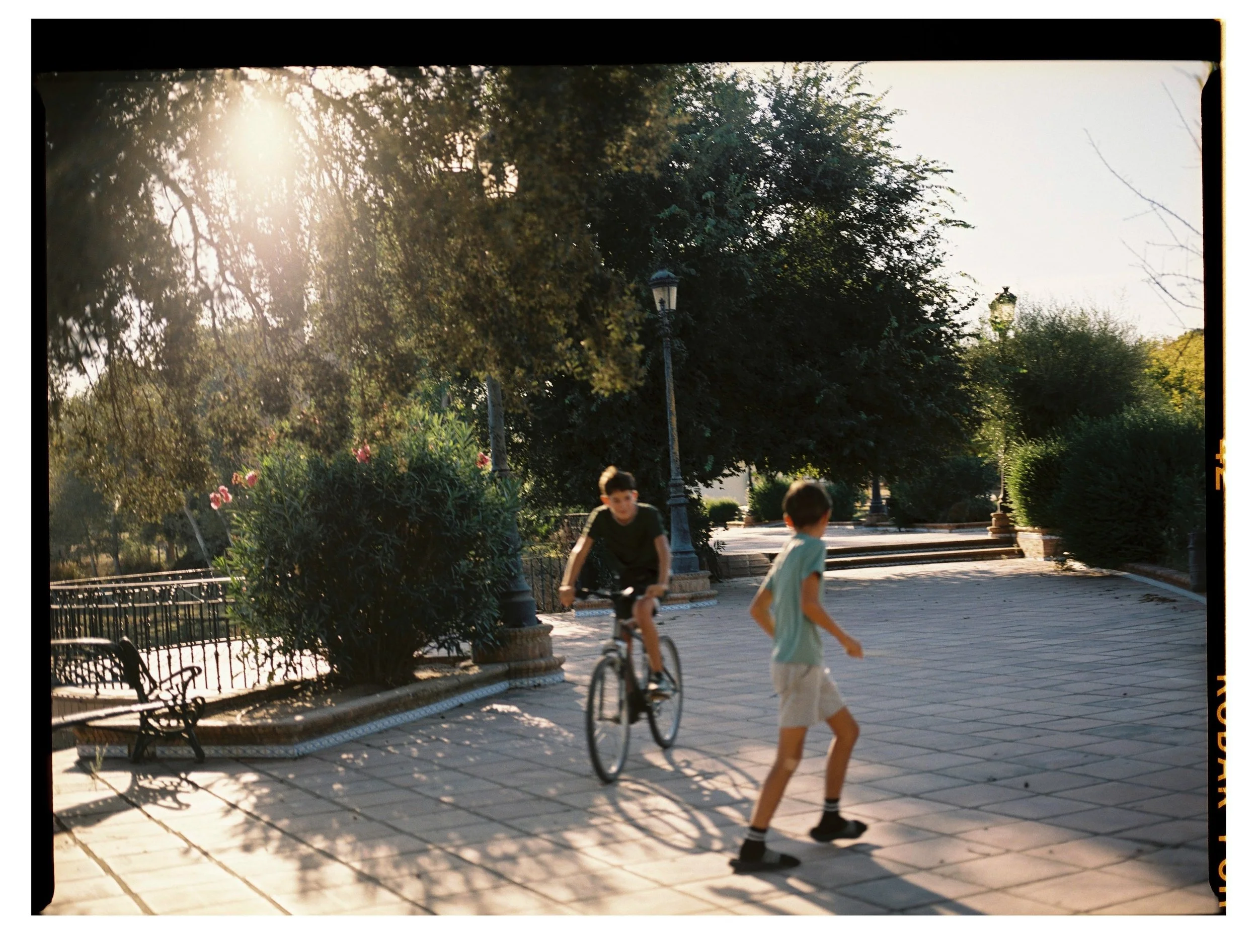 24092026-El-Rocío-Huelva-Travel-Spain-Kodak-Portra-400-Victor-Stonem-2.jpg