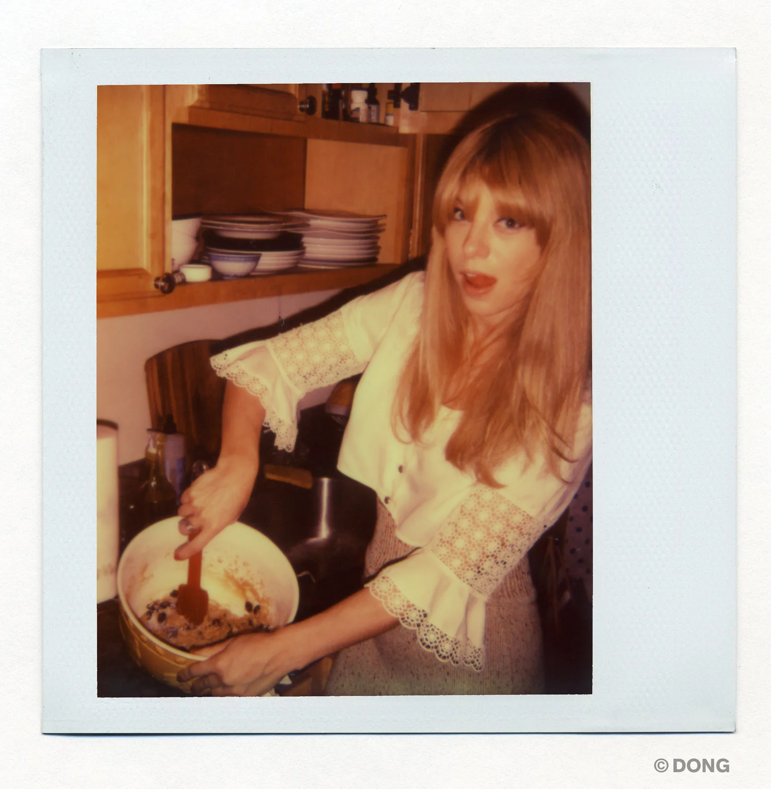 1919_Polaroid_Spectra_V2.jpg