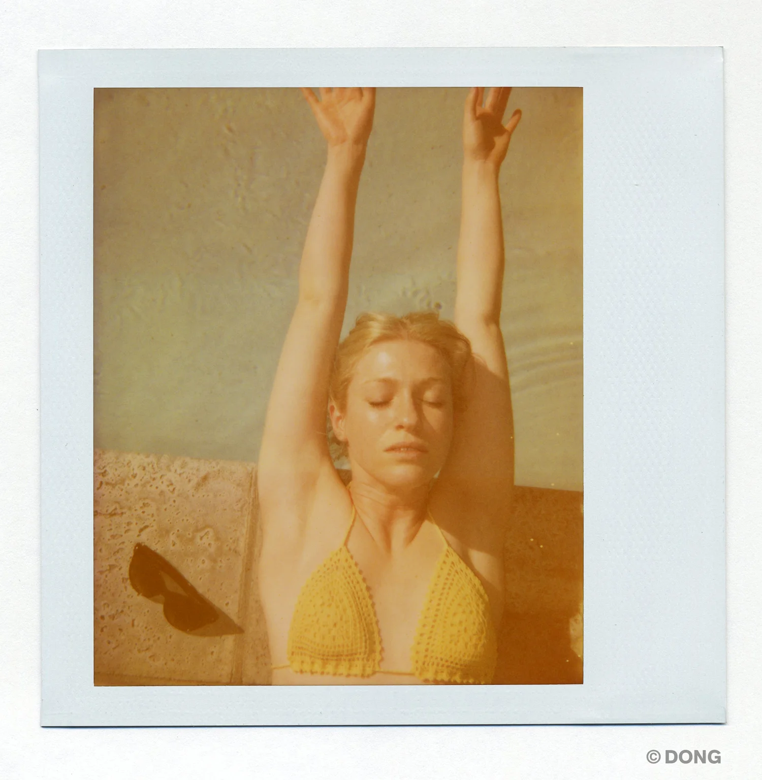 2702_Polaroid_Spectra_V1.jpg