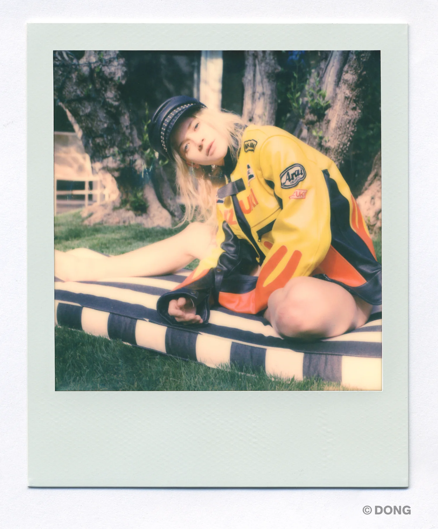 5315_Polaroid_Sx70A.jpg