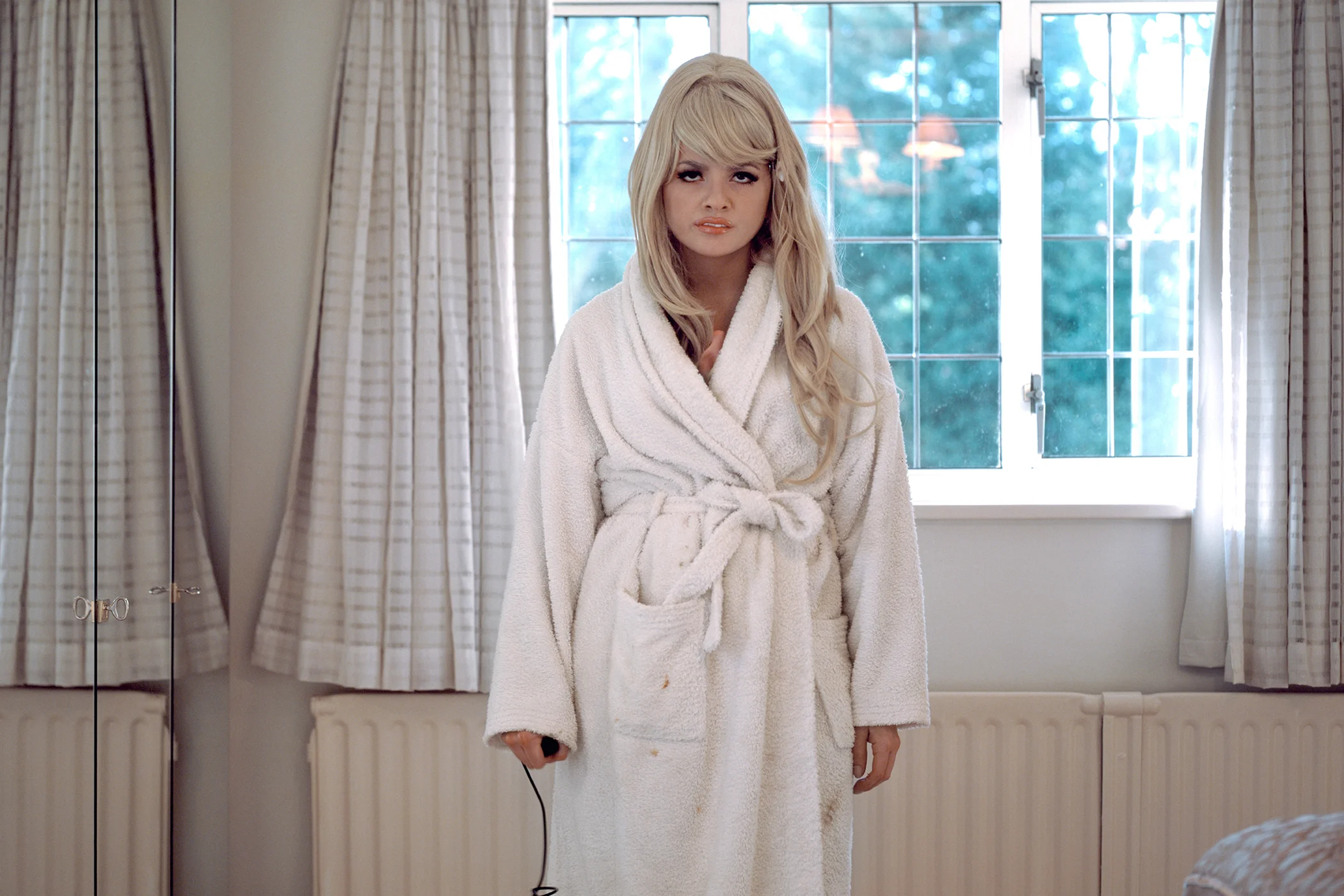 Juno_Calypso-Artificial_Sweetener_2012.jpg