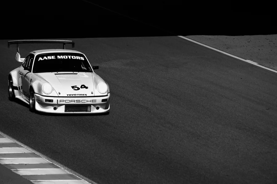 whiteporsche.jpg