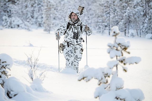 @alwayshunting.dk #lookingforbirds in the vast #wilderness of #lapland 
#reportage for @jagtvildtogvaaben 
Trip arranged by @nordguide.se 
#capercaillie #skogsfugljakt #skiing #swedishlapland #sweden #sverige #icybeard #huntinglife #intotheunknown #i