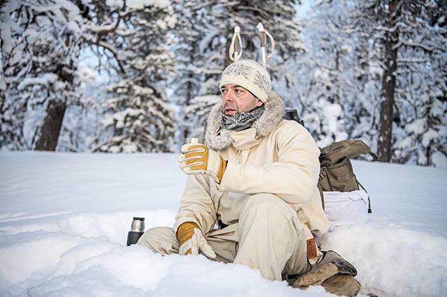 @simonstaffeldtschou having a #shortbreak from #hunting #capercaillie

The breaks are short when it is -30C. You get cold within 5-10 minutes and soon you feel more like #skiing than sitting still in the #snow #relaxing

#reportage for @jagtvildtogva