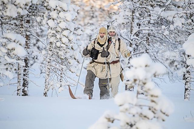 @nordguide.se and @simonstaffeldtschou #skiing to find #capercaillie in the vast #wilderness of #swedishlapland

It is a #hunt that is quite physically demanding, but is also #worththeeffort.

#reportage for @jagtvildtogvaaben 
#itsinmynature #outint