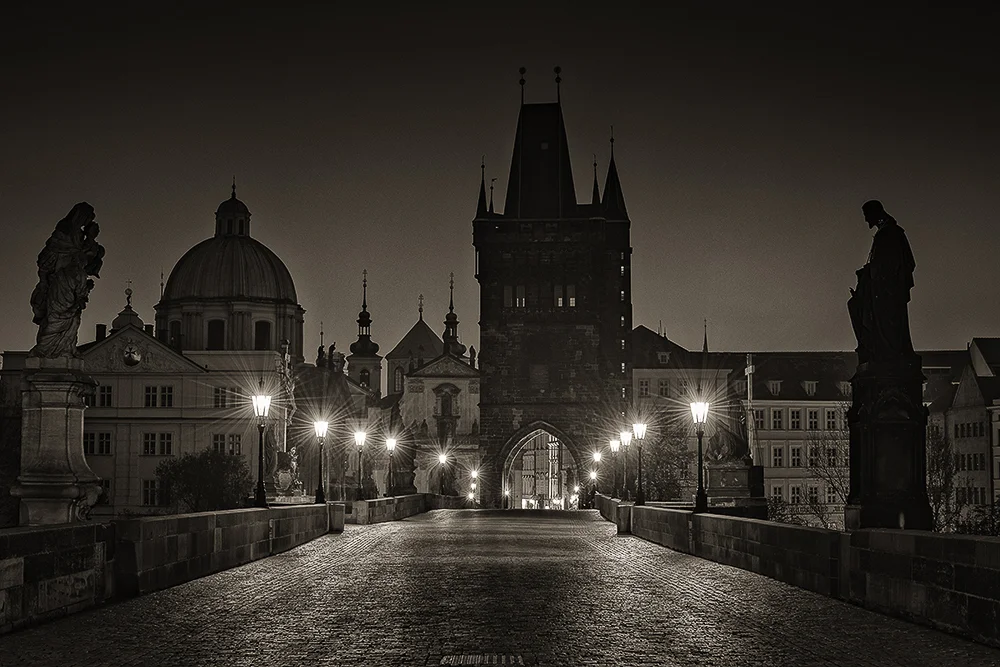charles bridge.jpg