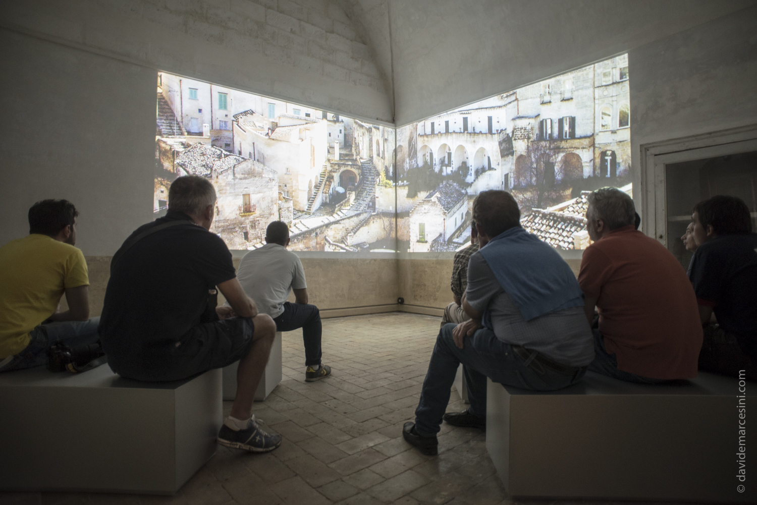 Il bellissimo video "I Sassi invisibili" di Giovanni Carrada che a Casa Noha introduce alla visita di Matera