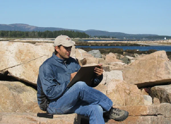 Abraxas sketching on location in Acadia National Park.