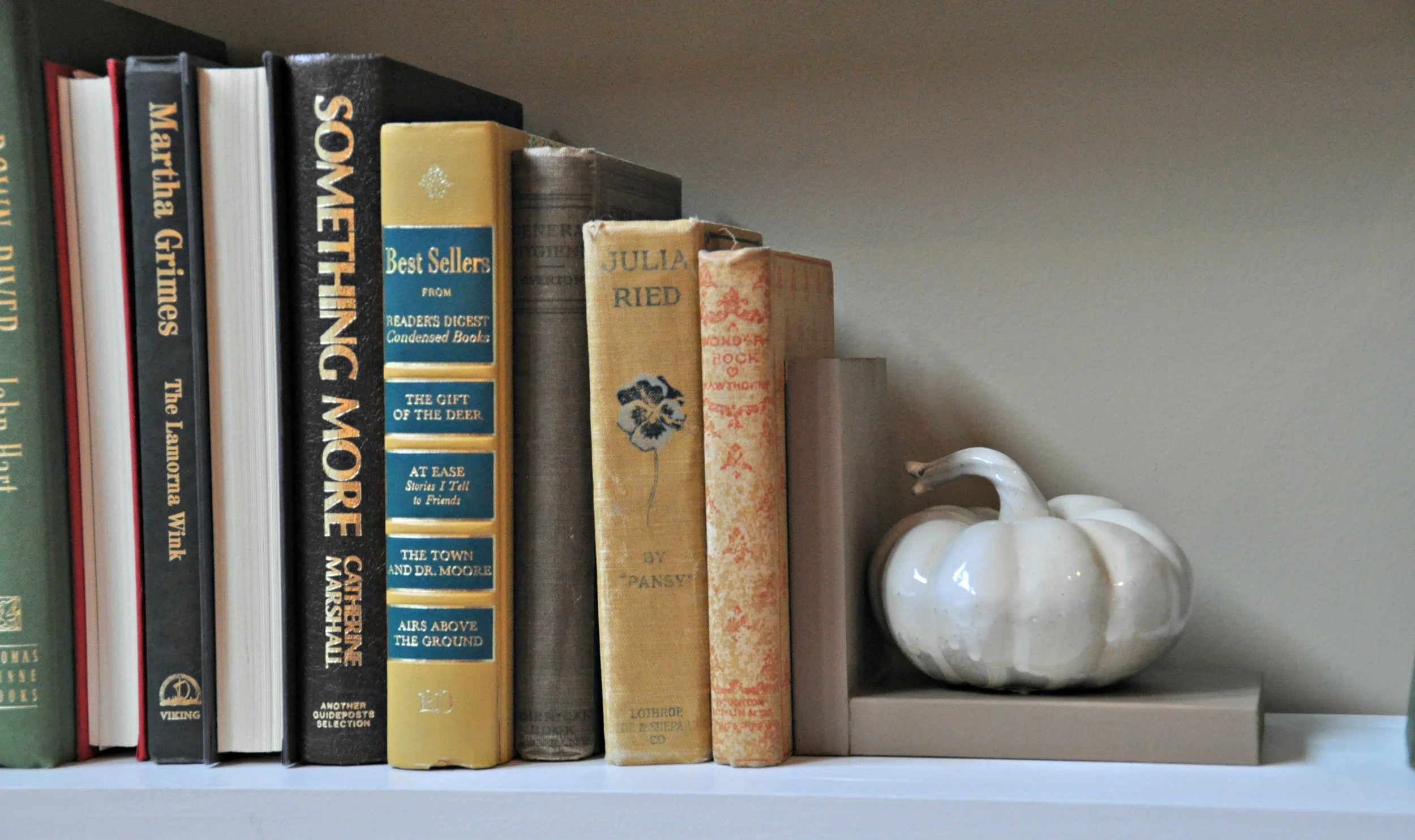Pumpkin Bookend side.jpg