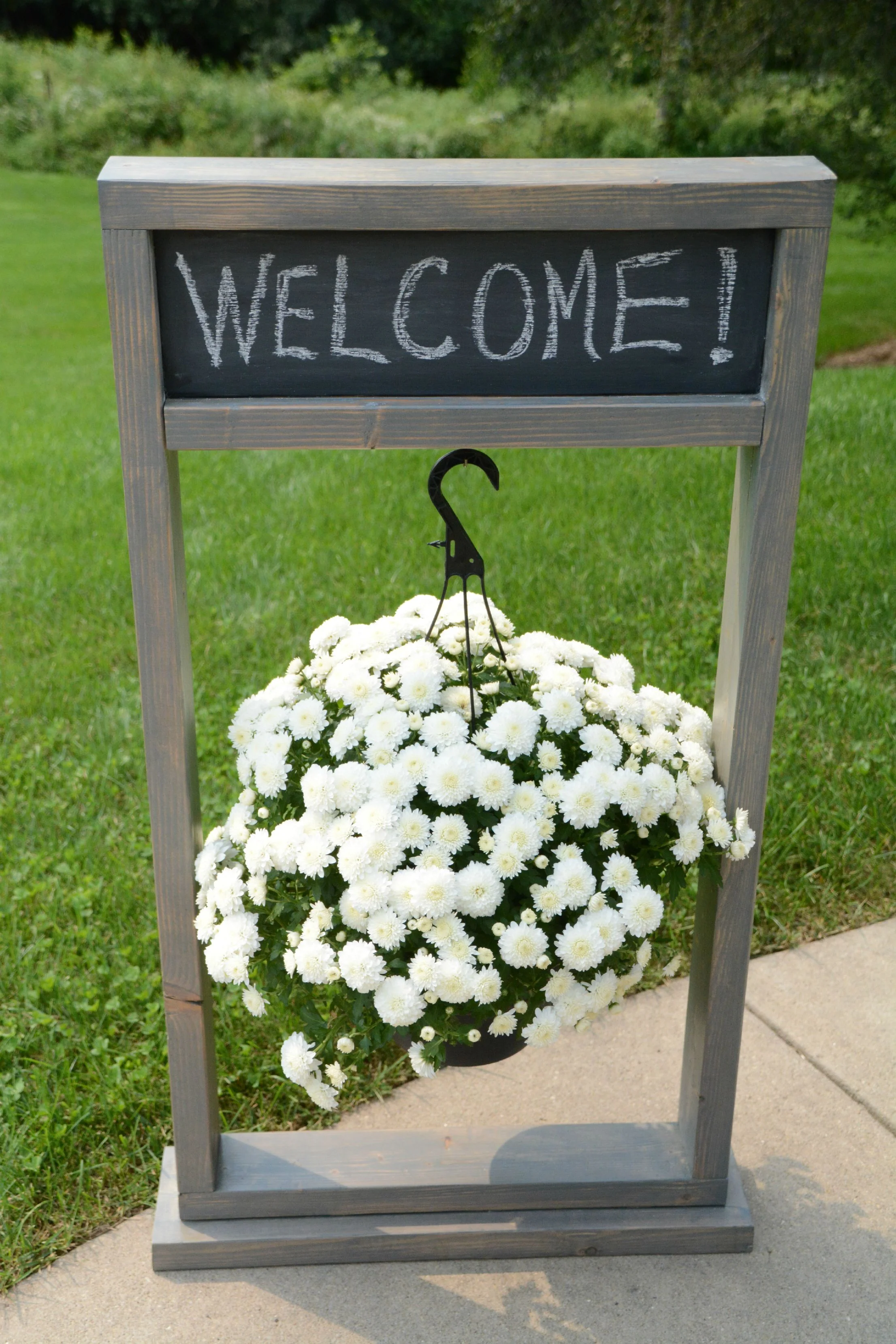 How to Build a Fall Hanging Planter {The Home Depot DIY Workshop}