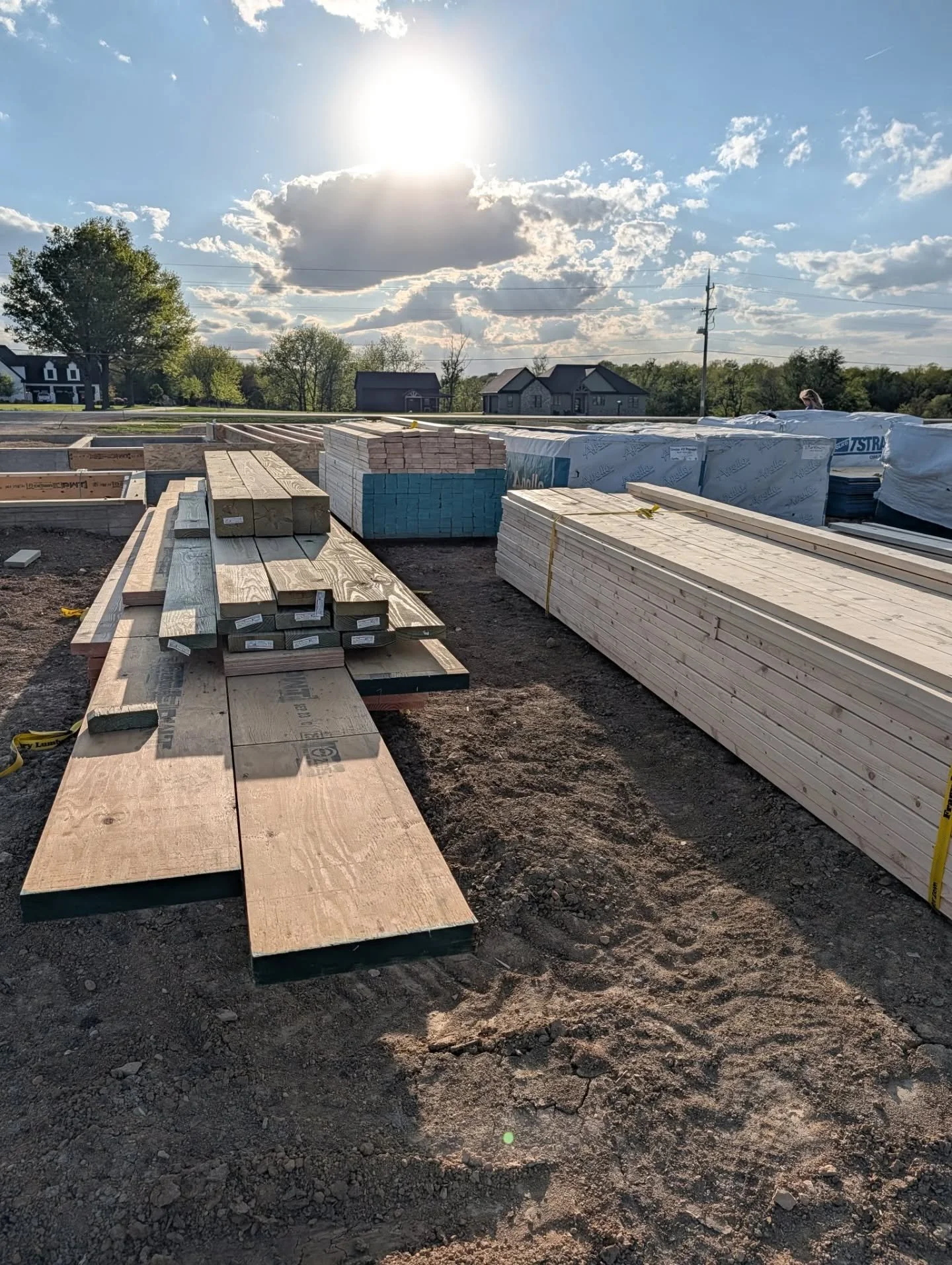 Lately 🤍

It was a busy week! The basement was prepped on Tuesday. The concrete was poured on Wednesday. Lumber delivery and framing started Thursday. 

It's fun watching how excited our kids are now that things are starting to take shape!

What que
