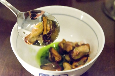 Smoked Mussels in Scallion Oil at Fung Tu