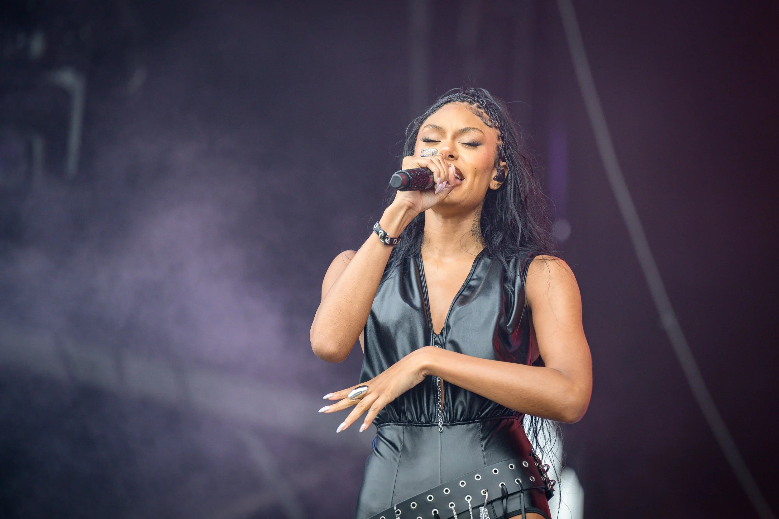 JBairdLive-20250808-Flo-6.jpg