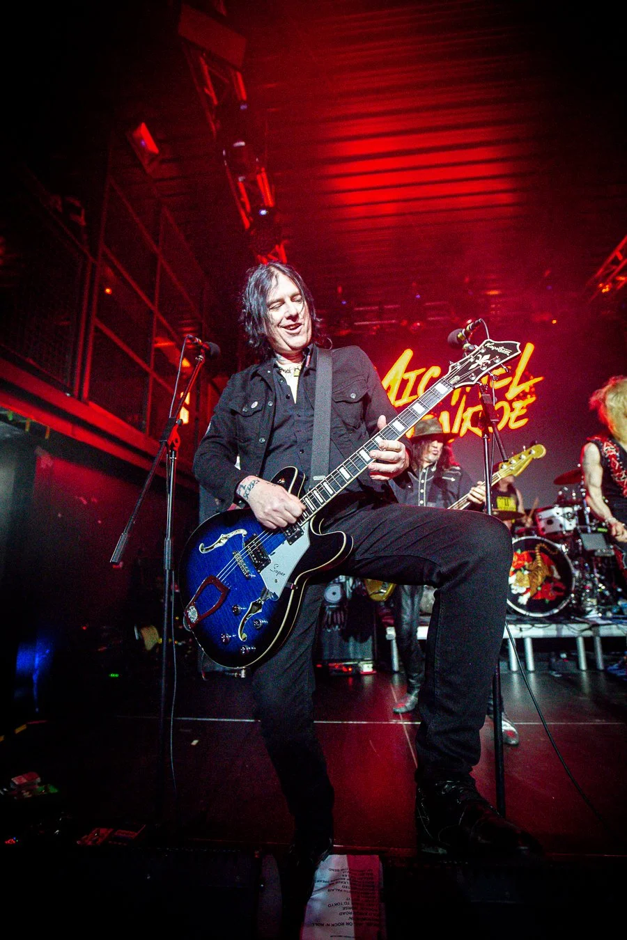 Buckcherry-Michael Monroe-25.jpg