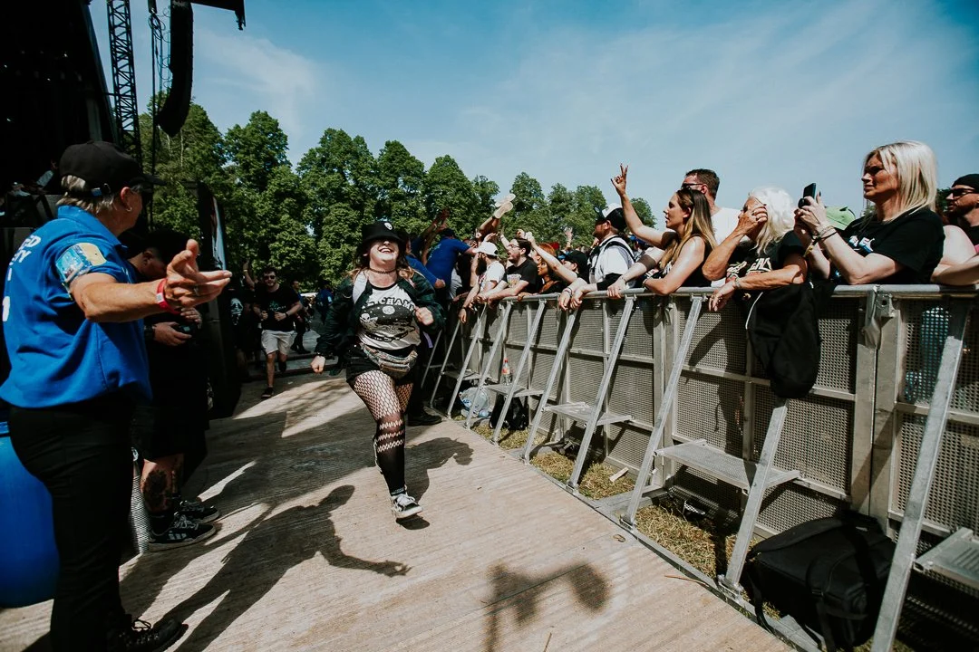 Crowd Surfers-7.jpg