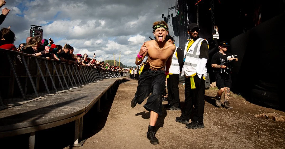 Crowd-18.jpg