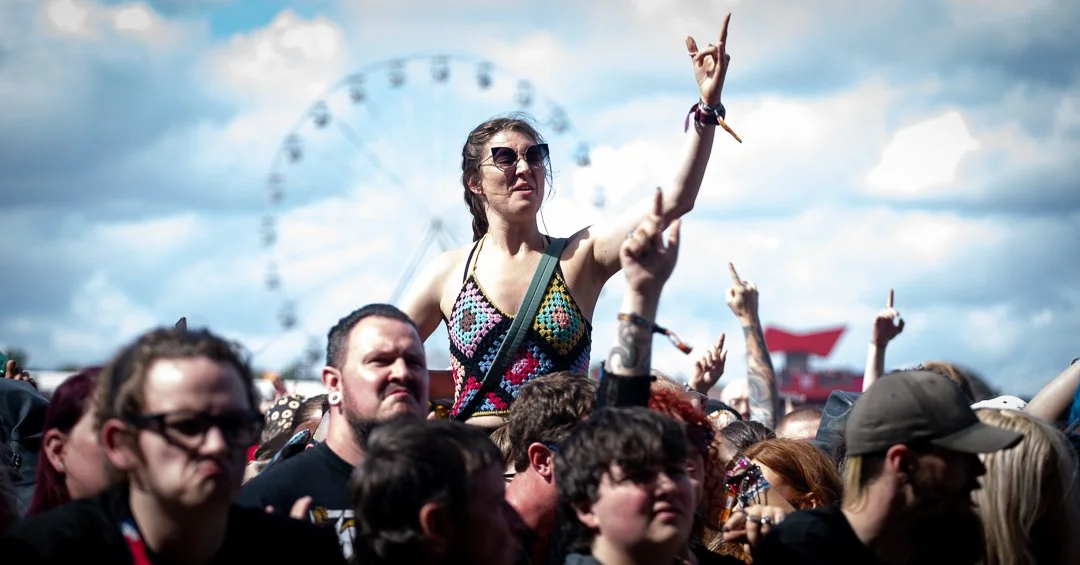 Crowd-9.jpg