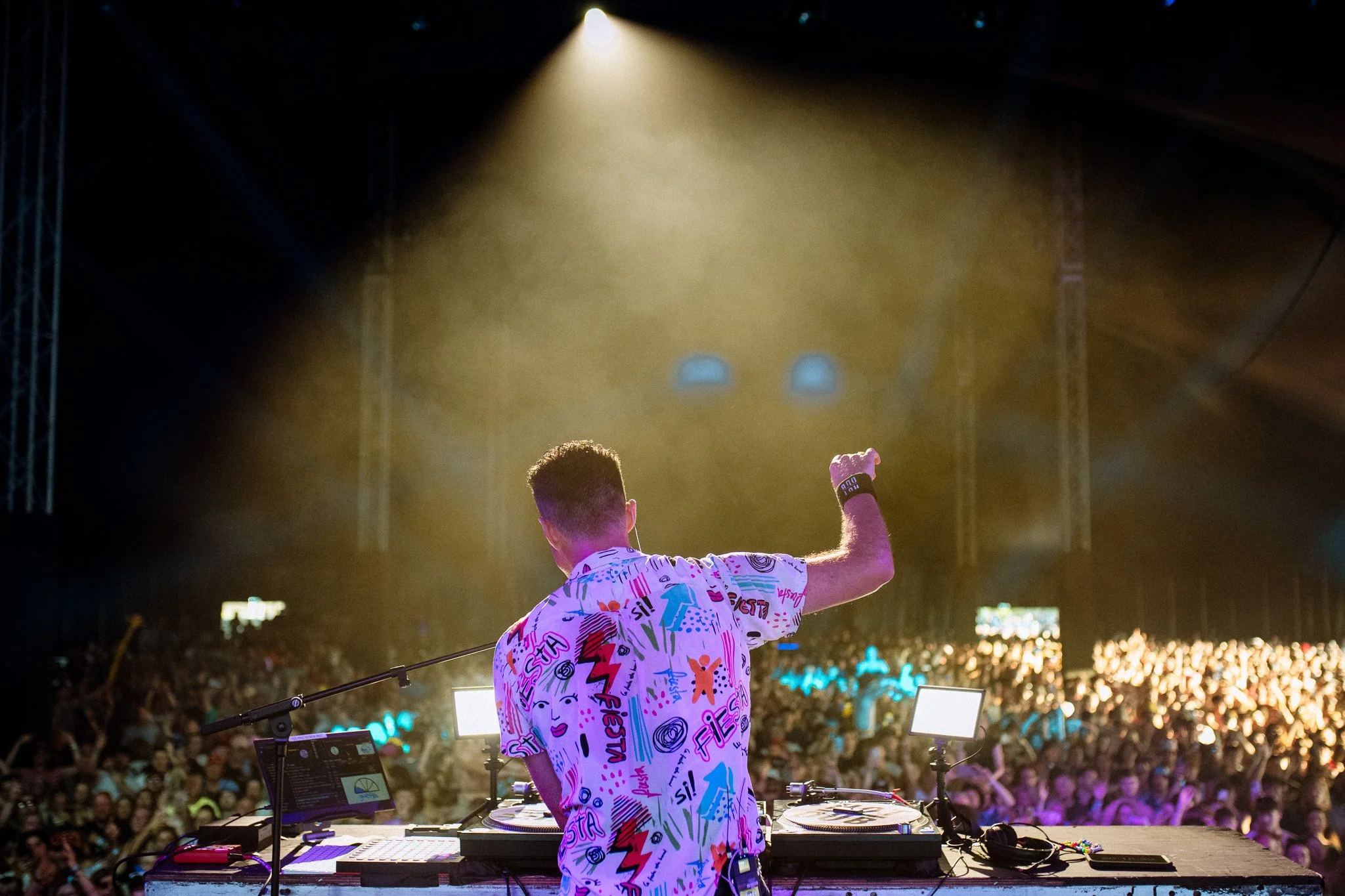 HotDubTimeMachine_BigTop_IOWF26_Callum_Baker_CB1_2497.NEF.jpg