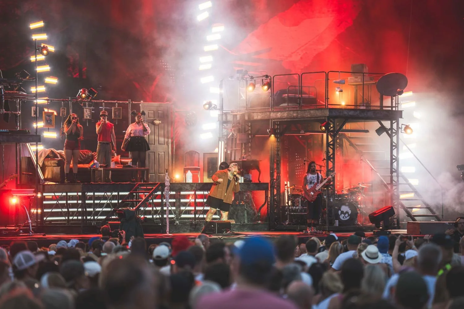TEDDY SWIMS HEADLINES LIVE AT POWDERHAM NIGHT ONE (3).jpg