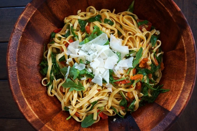 8.15.14 Fettuccine with Arugula and Cherry Tomato Butter Sauce
