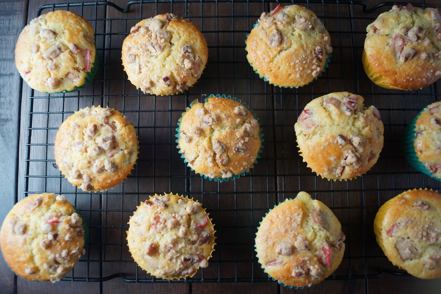 5.15.15 Rhubarb Coffee Cake Muffins with Pecan Streusel