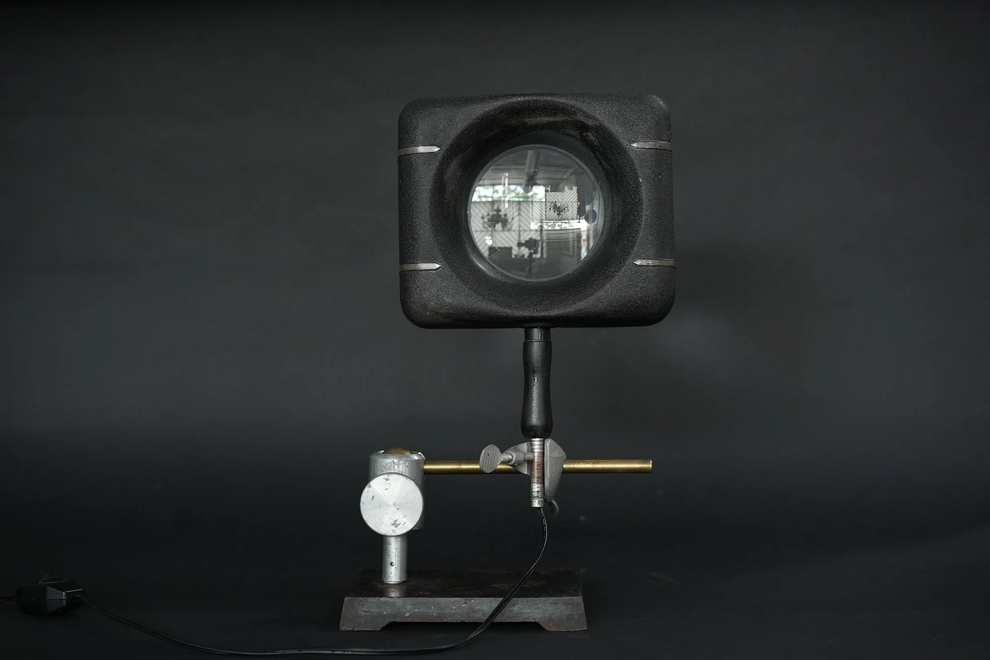 magnifier lamp 02.jpg