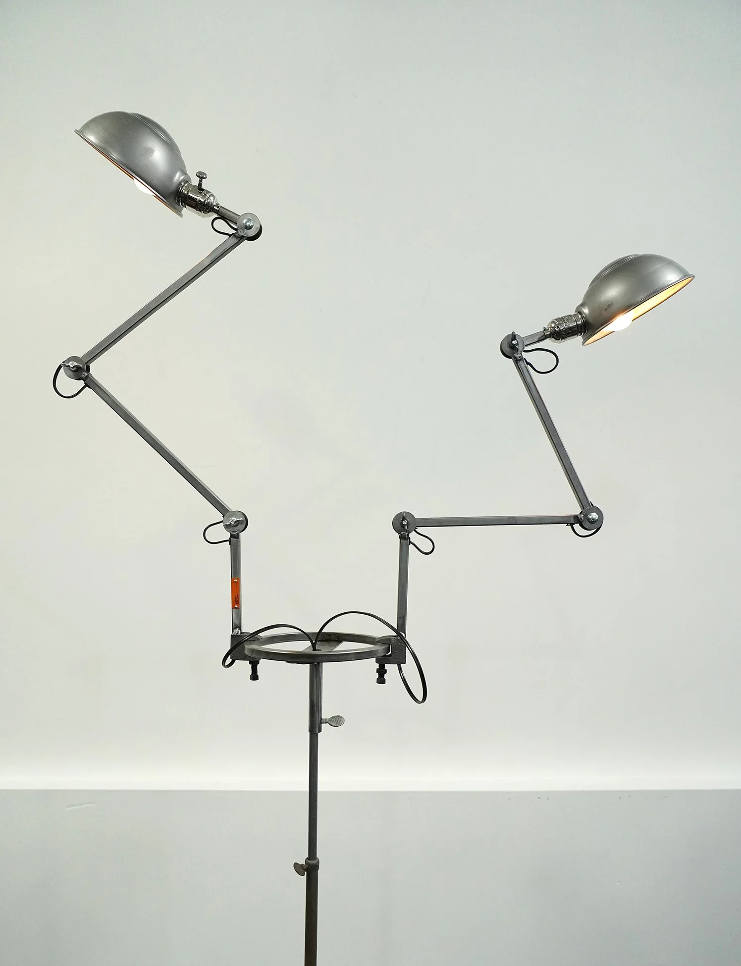 articulating lamp 03.jpg
