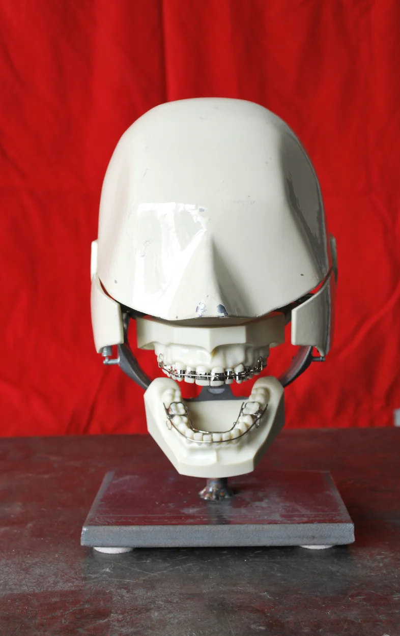 aluminumdentalphantom_agentgallery01.jpg