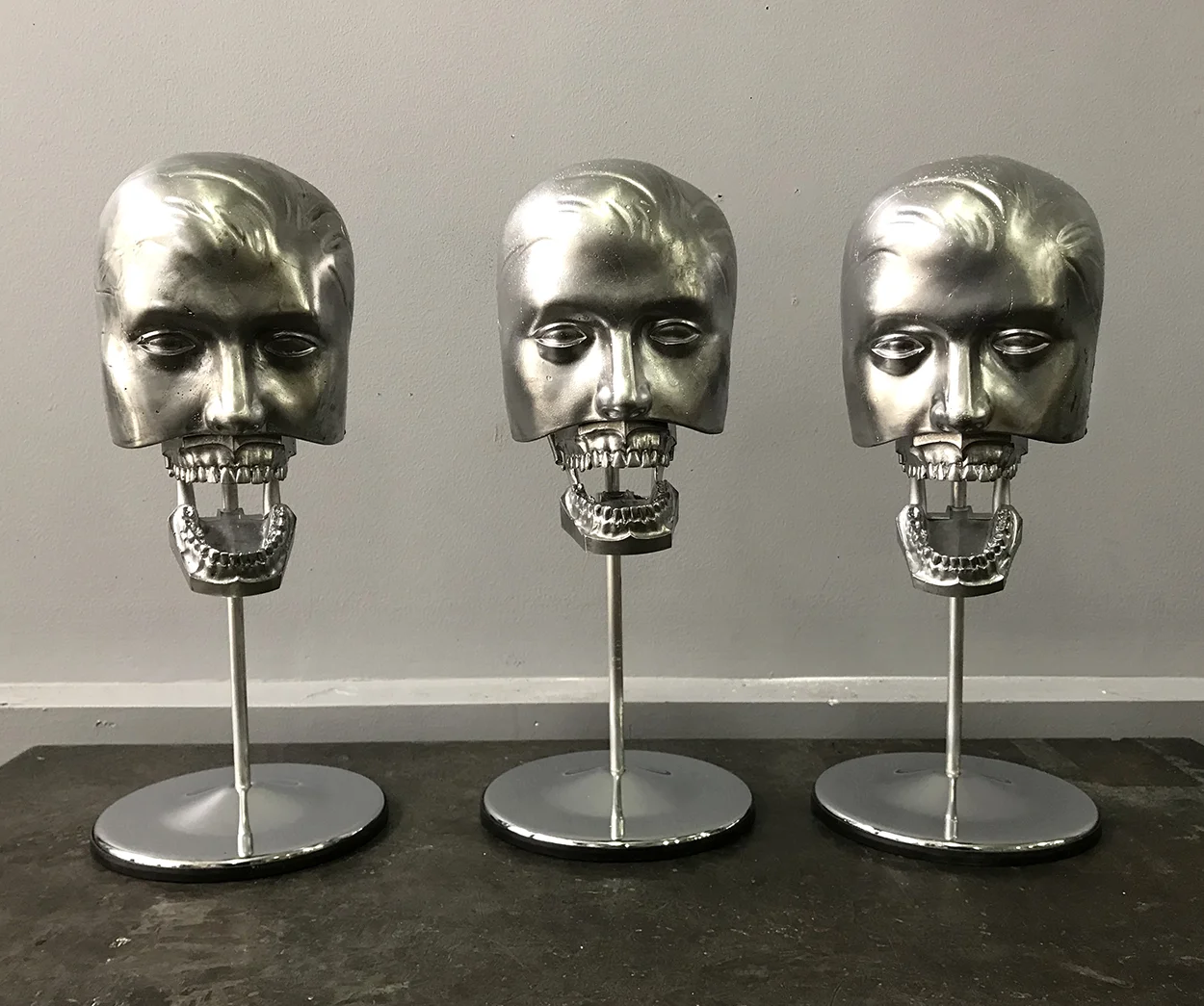 aluminumdentalmanikin01.jpg