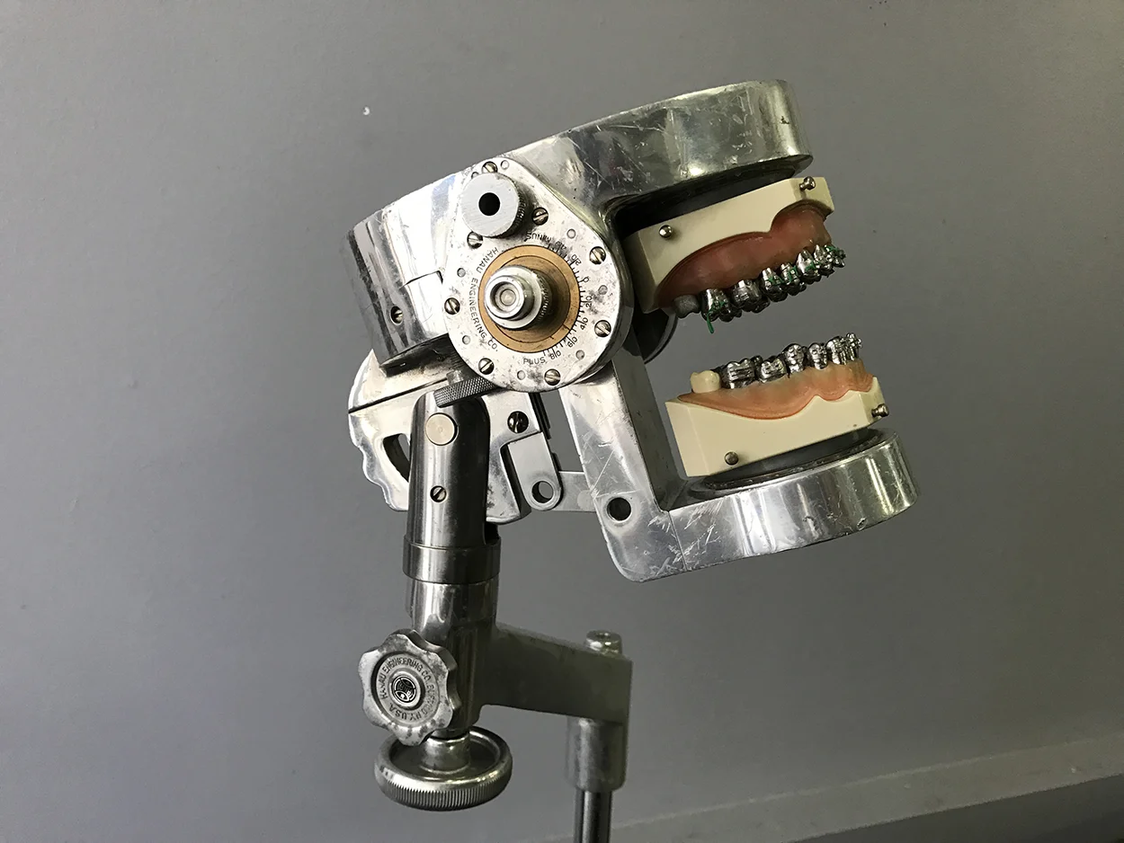 hanau_dental_varsity_phantom_01.jpg