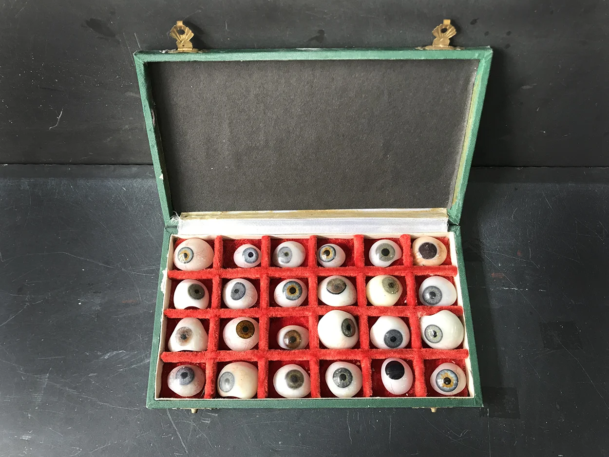 eyecollection01.jpg