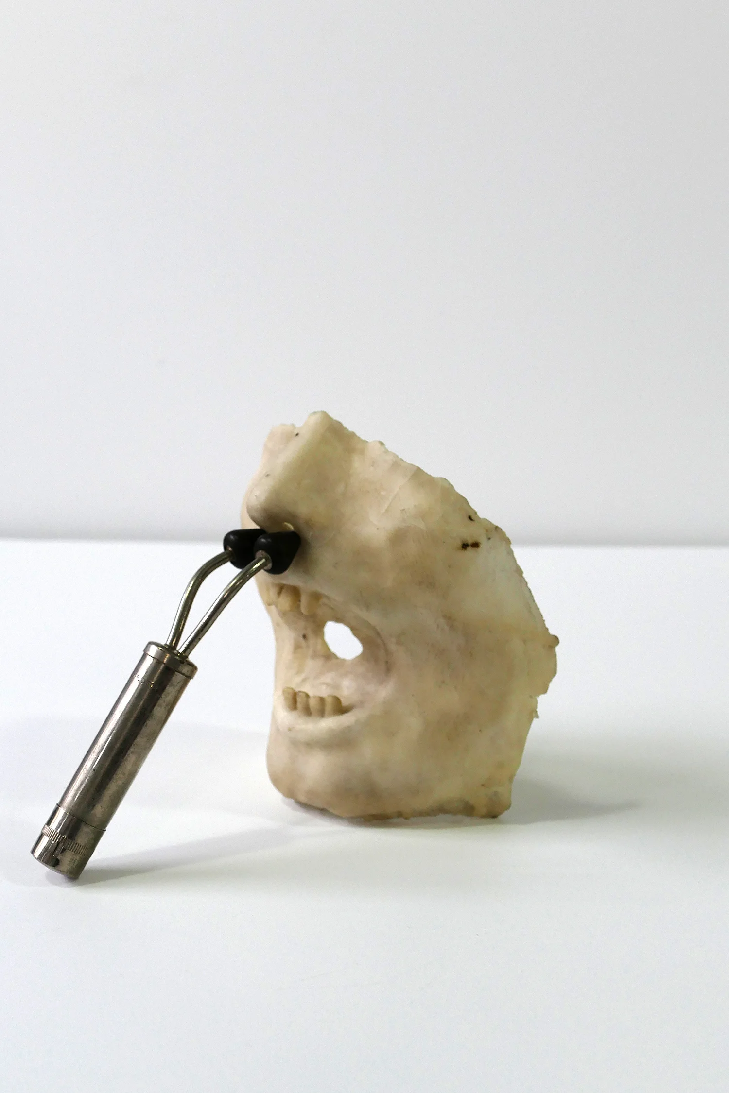 chlorophorm inhaler 01.jpg