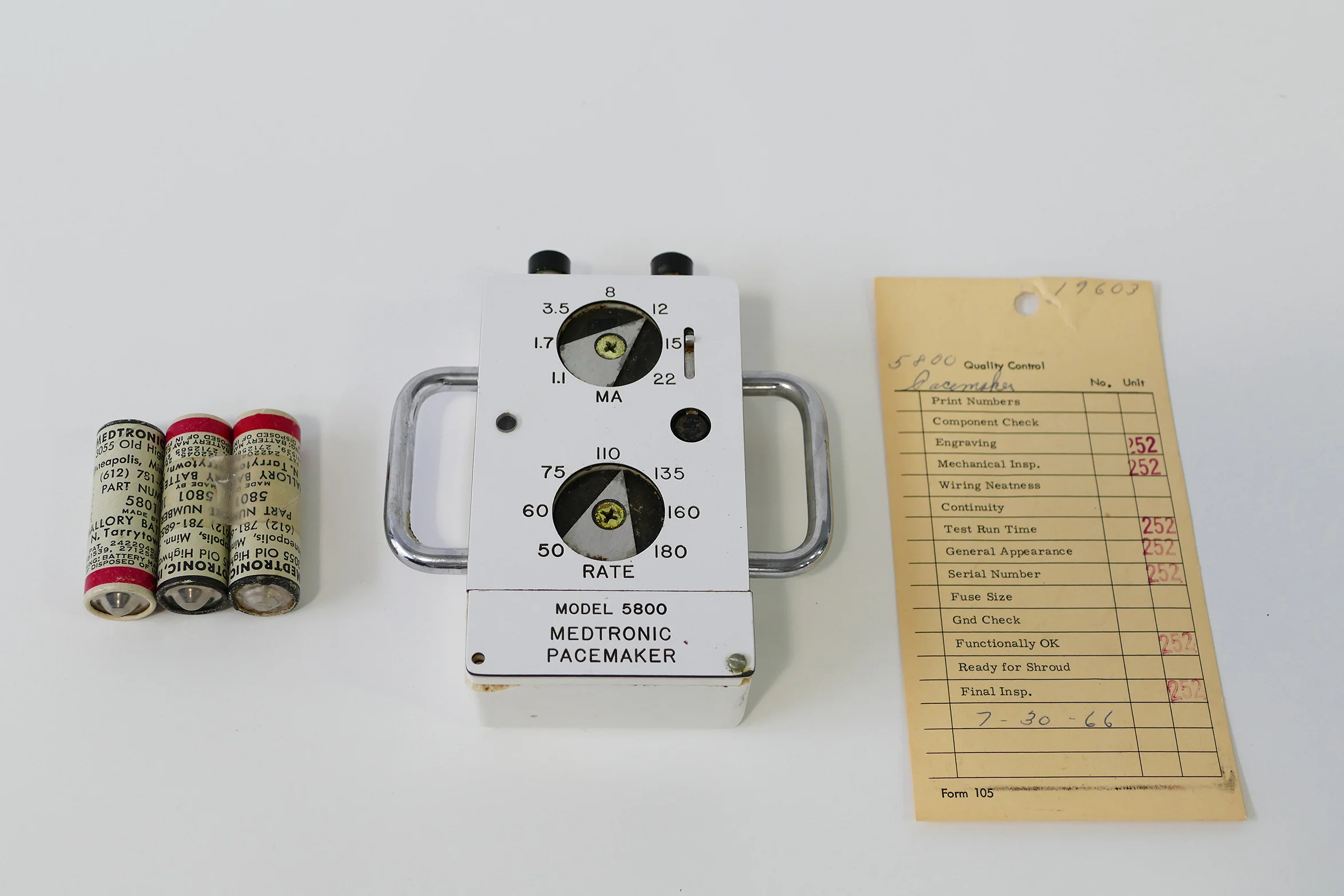 medtronic 5800 pacemaker 06.jpg