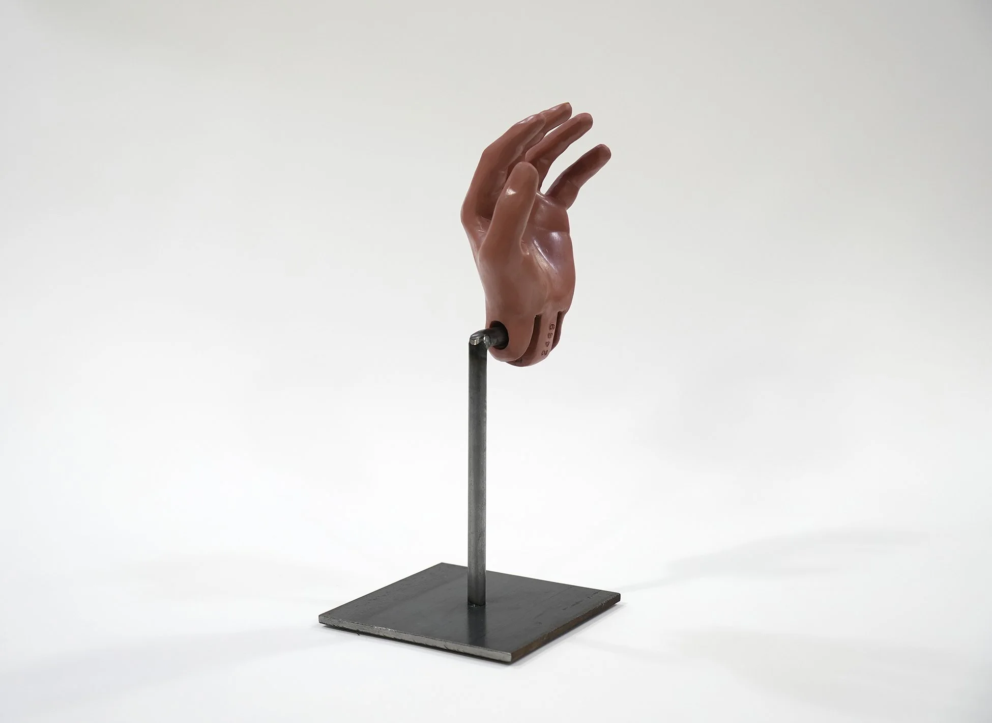 crash test hand 04.jpg