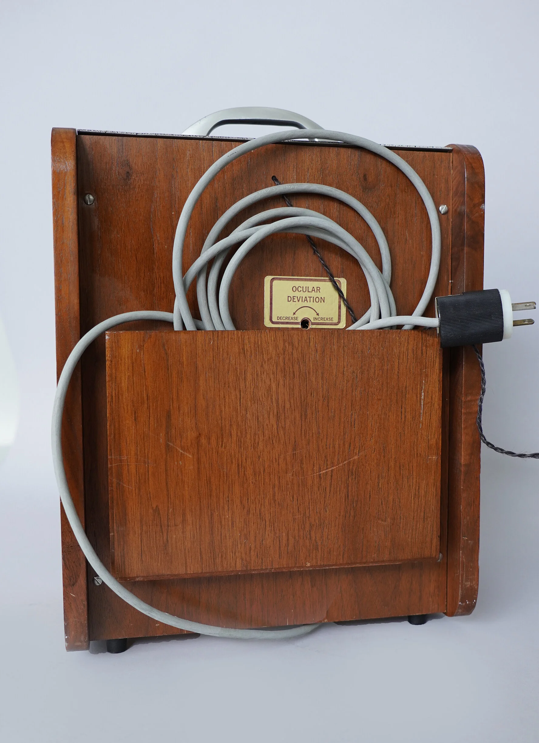 strabismus tester 08.jpg