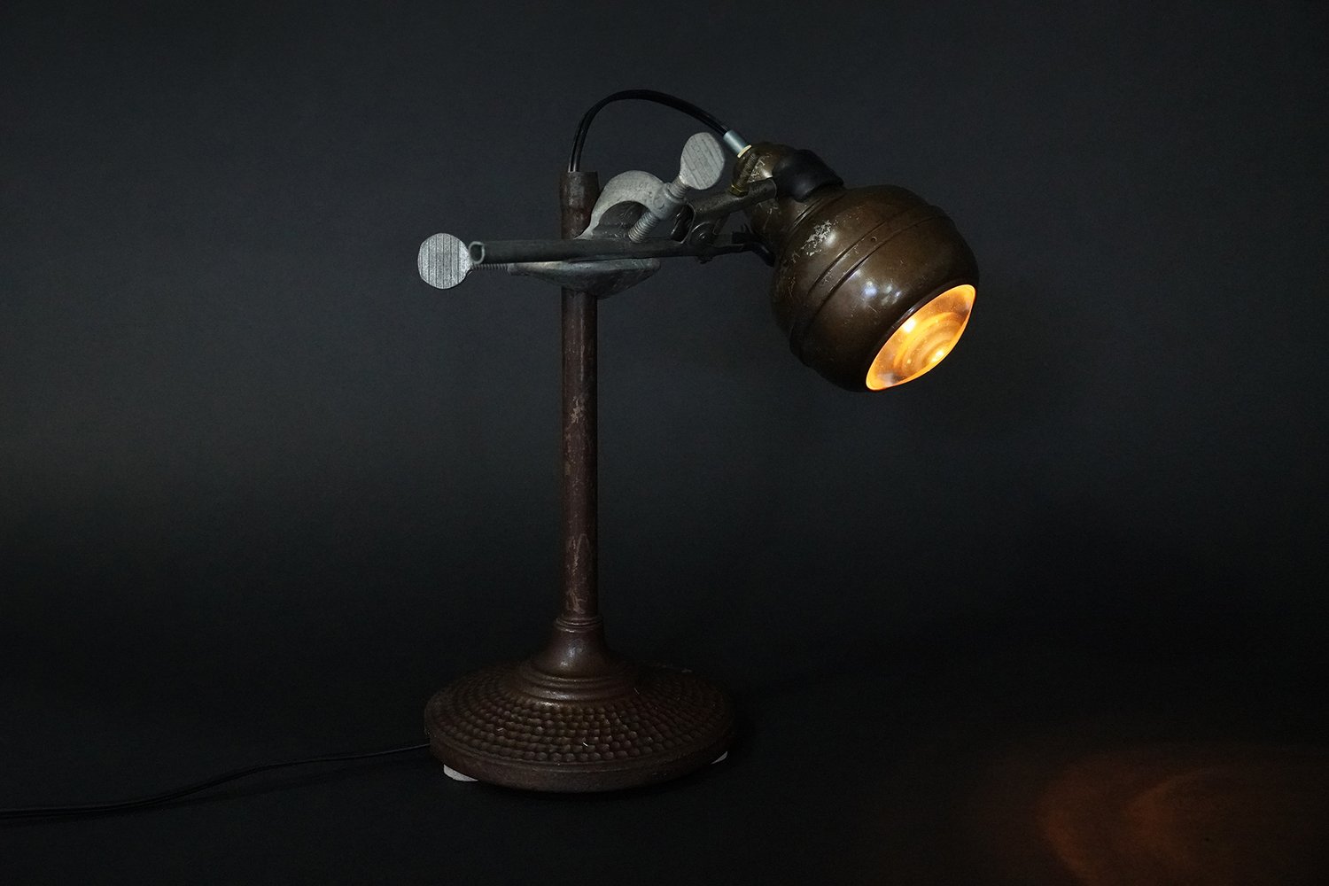 Vintage Magnifier Lamp C.1940 — AGENT GALLERY CHICAGO
