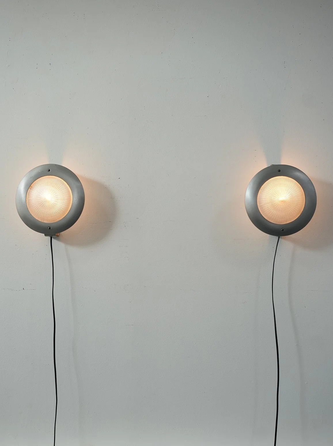 halophane sconce 01.jpg