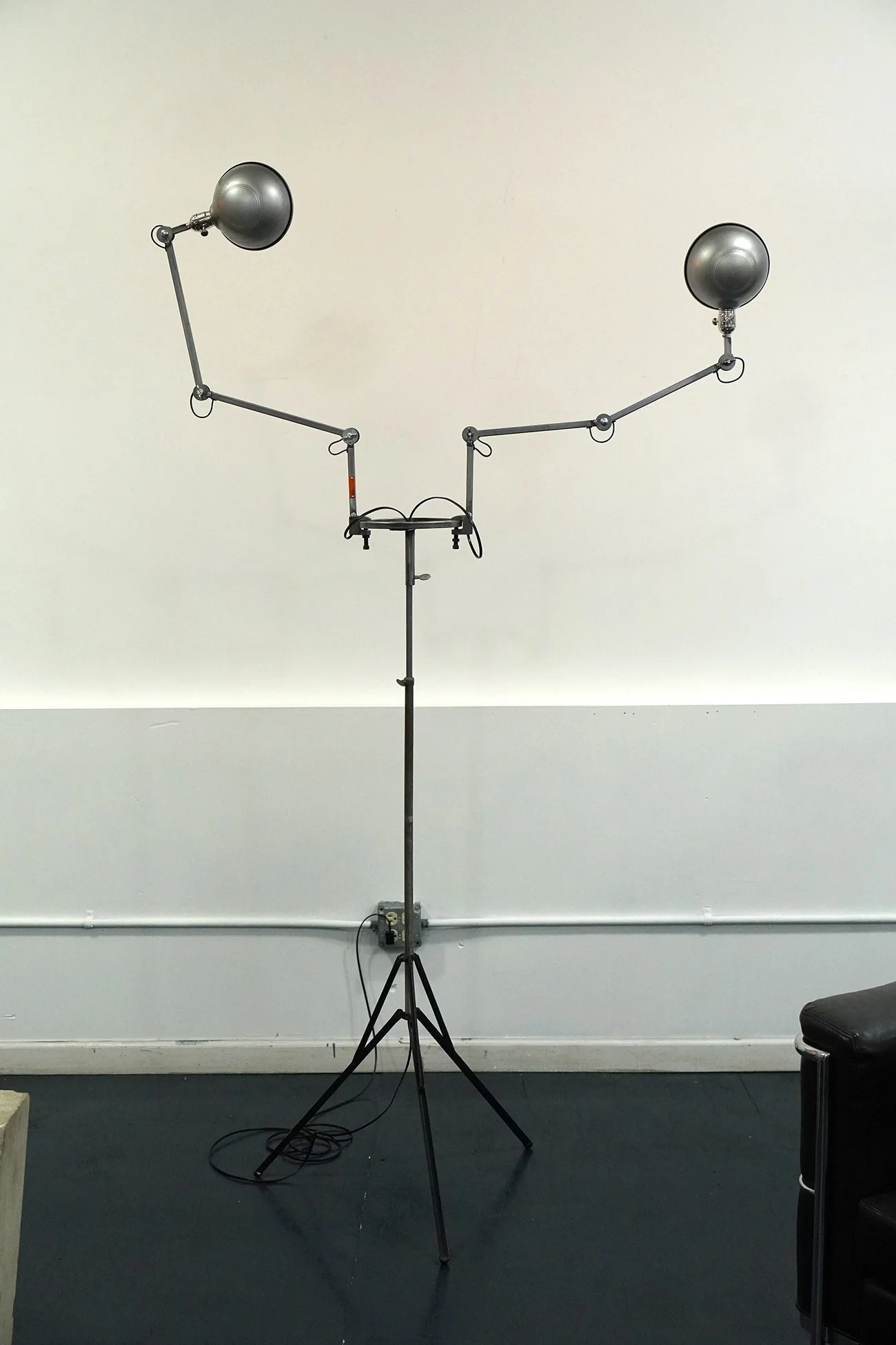 articulating lamp 06.jpg