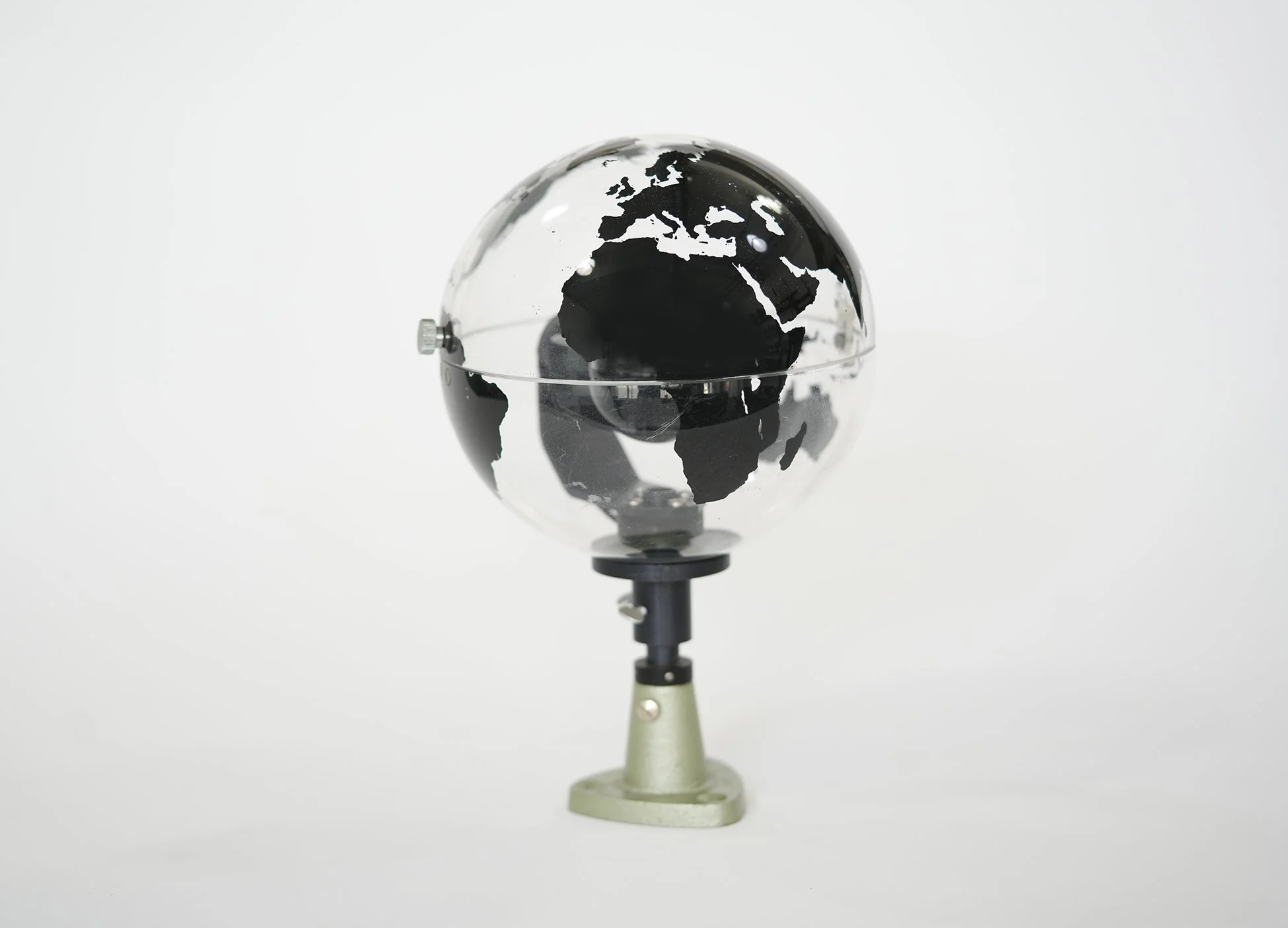 earth projector 03.jpg