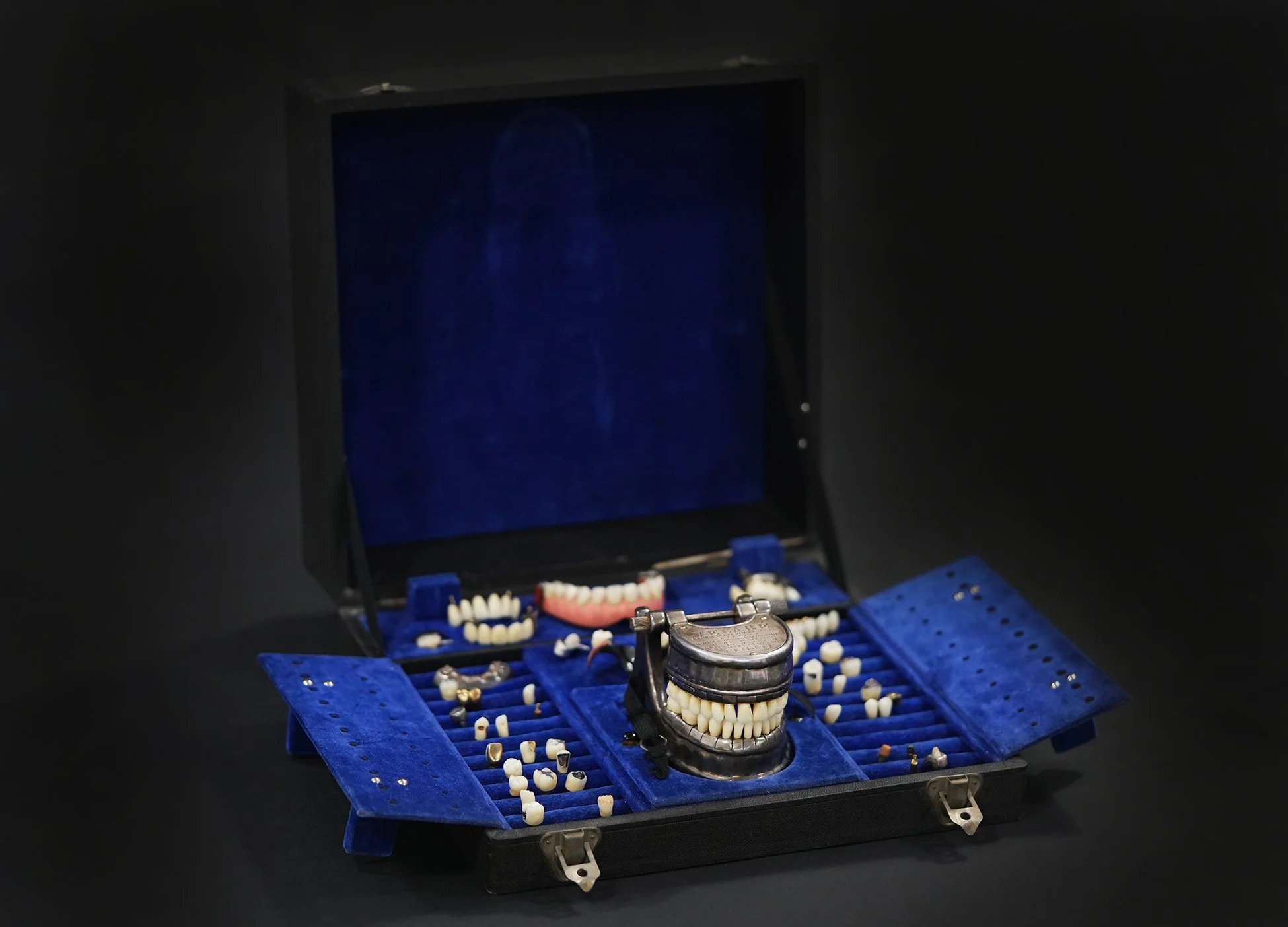 vecabe set 02.jpg