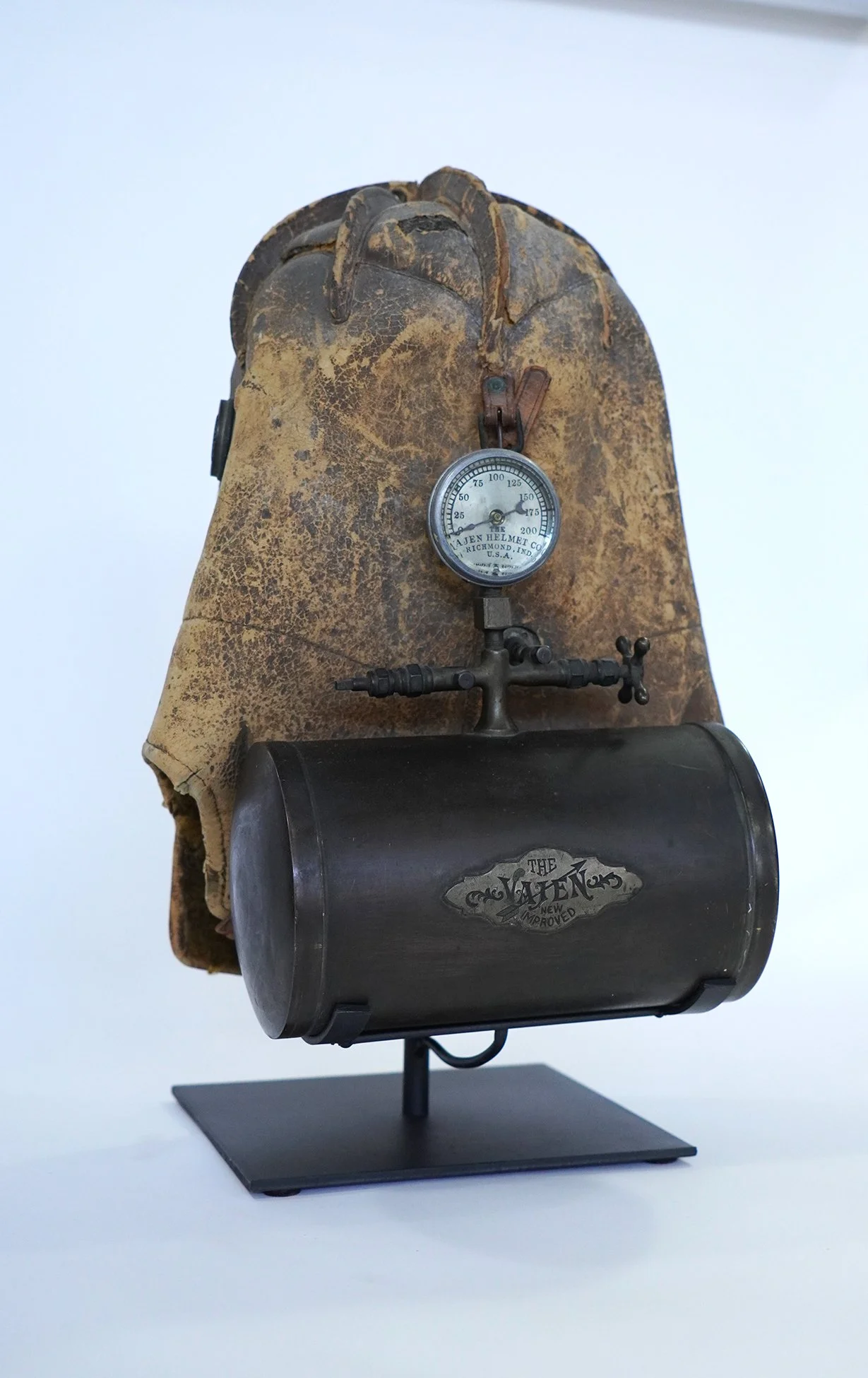 vajen bader helmet 08.jpg