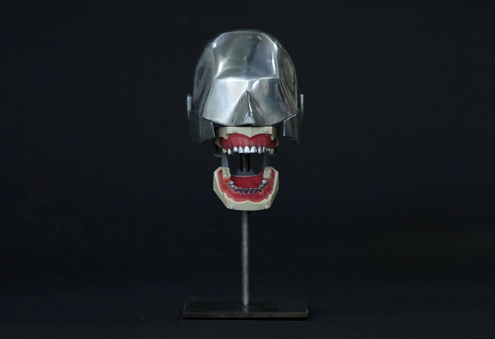 silver teeth phantom 02.jpg