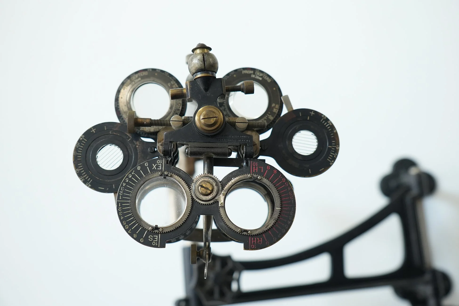 optical device 2.jpg